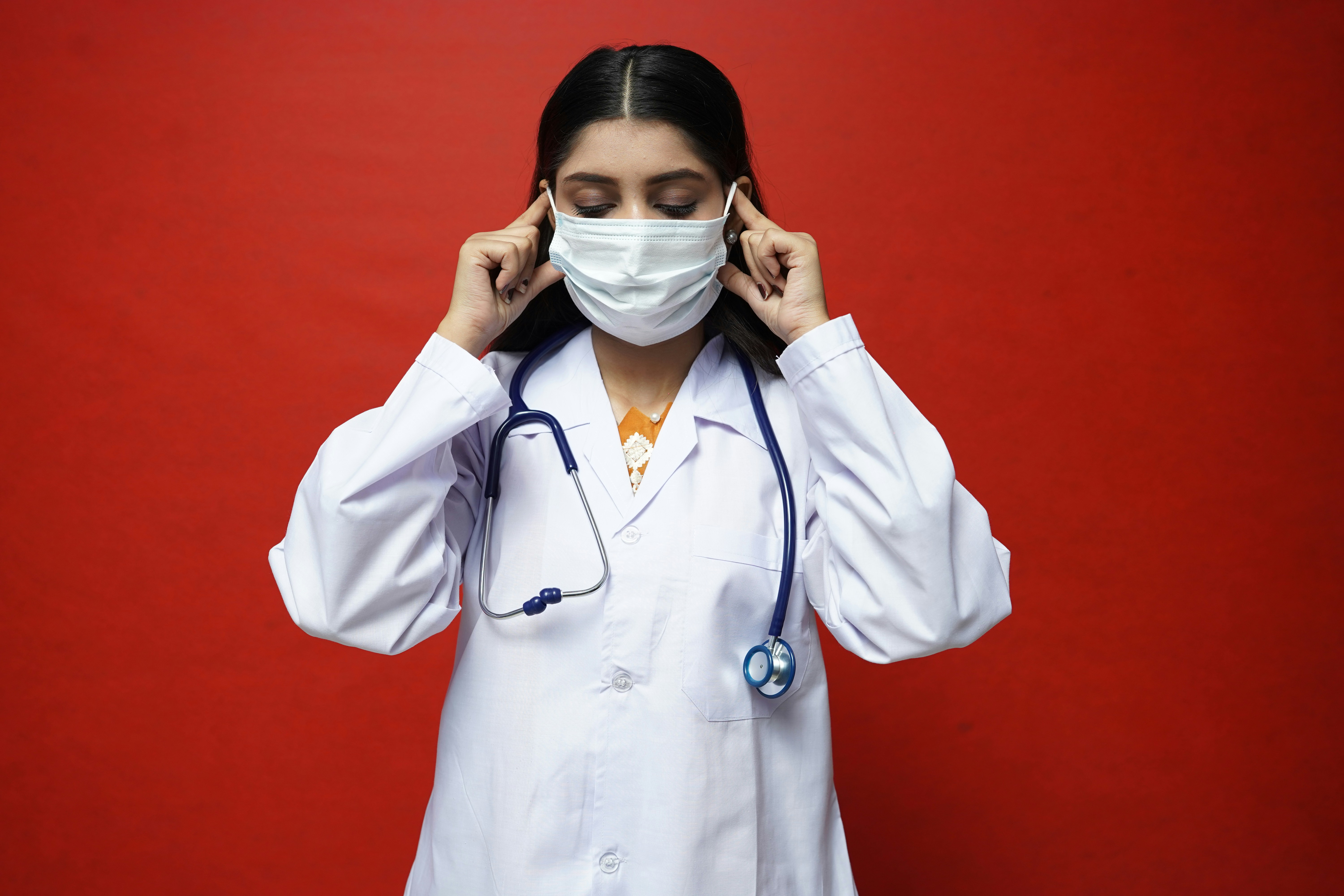 Cara Memakai Masker yang Benar untuk Mencegah Penyakit Pernapasan